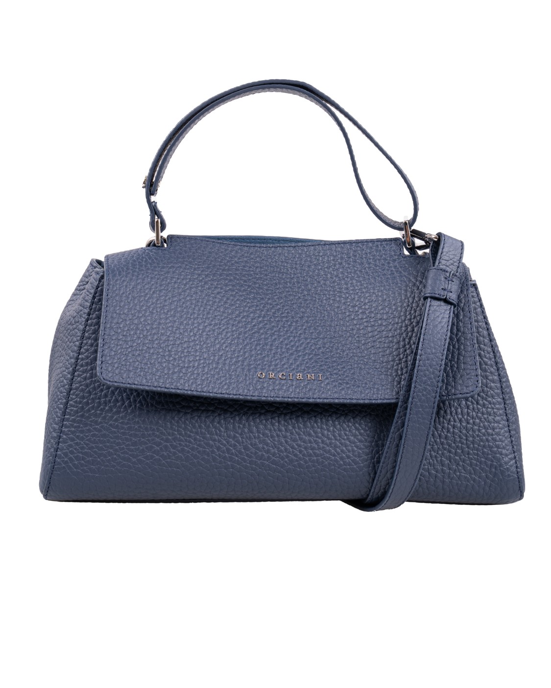shop ORCIANI  Borsa: Orciani borsa Sveva Longuette Sense in pelle con tracolla.
Dimensioni: 34cm x 18cm x 14cm.
Tre tasche interne, di cui una con zip.
Chiusura con patta con bottone magnetico.
Apertura a scomparsa sulla parte alta della patta, tracolla di servizio regolabile e rimovibile.
Dettagli in pelle martellata, finitura palladio.
Composizione: 100% Pelle.
Fabbricata in Italia.. B02159 SOF-NAVY number 2594412
